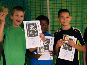 unsere U13: Dustin Hengherr, Piranavan Chivakurunathan und Rudolf Riedel