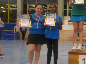 Dorothee Schdle und Tharmika Chivakurunathan 2. Platz im Doppel