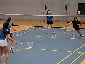 Daniela und Jenny Frahm im Damendoppel