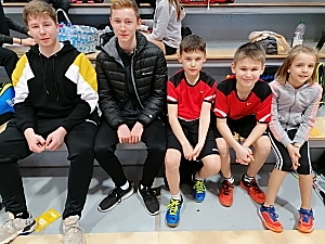 Unsere Fünf in Esslingen: Cedric Wurst, Maxime Riebschläger, Matti und Janne Hintze und Daria Lawniczak Unsere Fünf in Esslingen: Cedric Wurst, Maxime Riebschläger, Matti und Janne Hintze und Daria Lawniczak