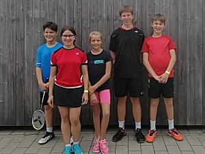 v.l.nr.: Matti Hintze, Michaela Nieratschker, Daria Lawniczak, Cedric Wurst und Janne Hintze. Auf dem Bild fehlt: Florian Bini