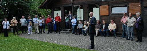 Walter Weber beim Sektempfang